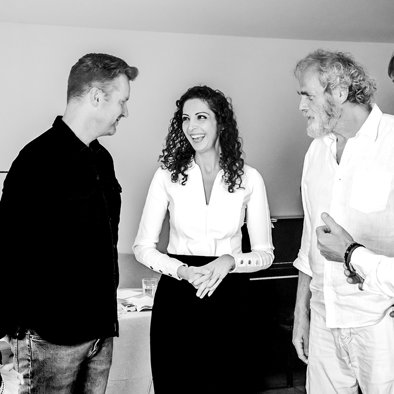 Coaching & training voor ondernemers die niet alleen groots denken, maar ook groots doen. - Incredible Studios